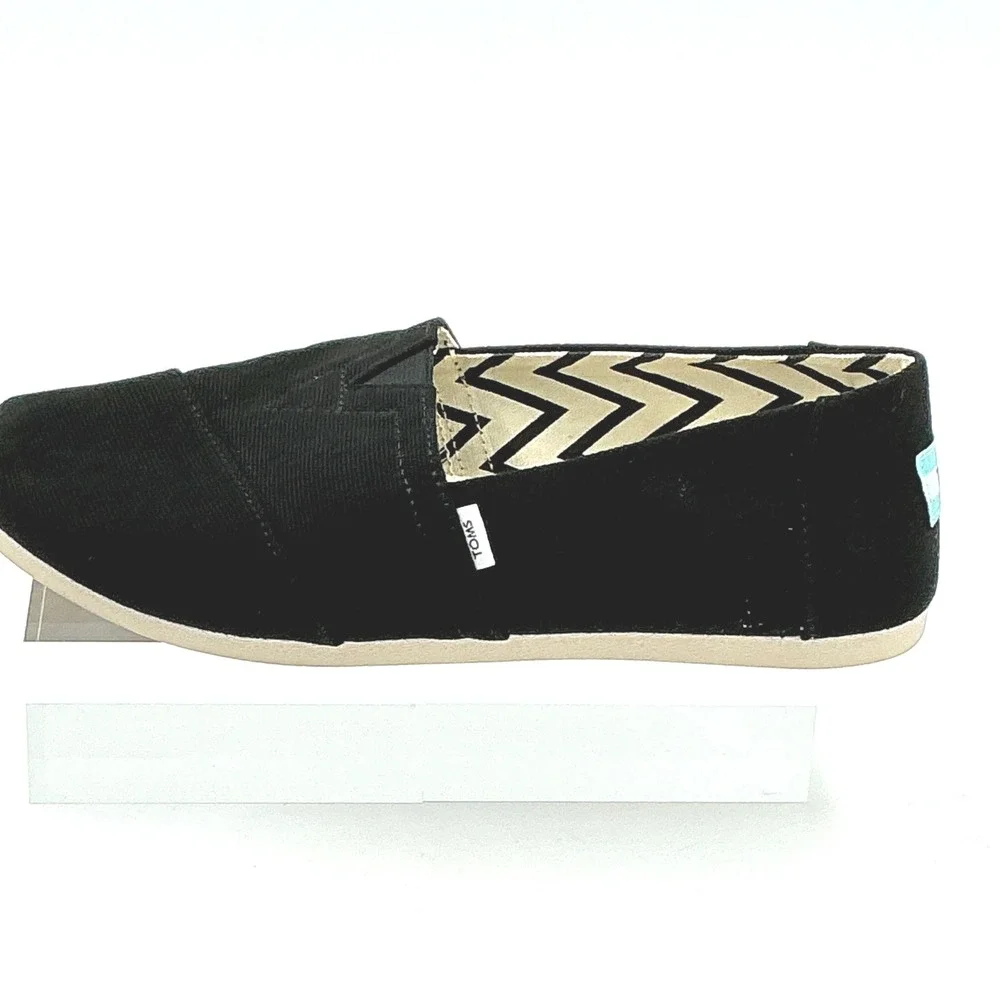 Toms brand model